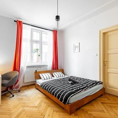 Prime Location Residence, Private Parking *