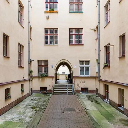 Prime Location Residence, Private Parking *